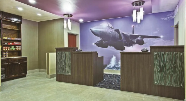 Ramada Limited Fairborn, Rezerwuj Hotel Hotele w Ohio z parkingiem, Parking