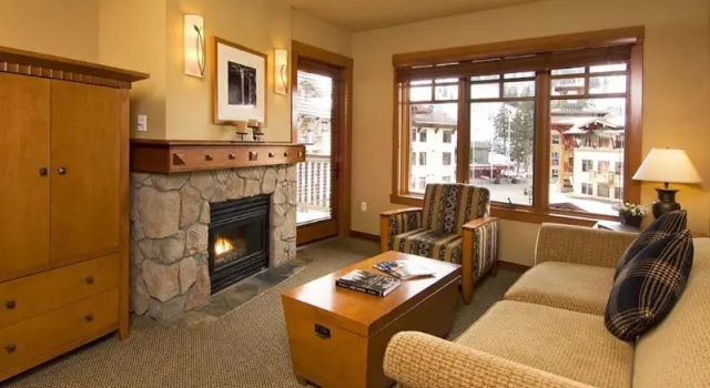 Четырёхместный номер Standard c 1 комнатой The Village at Palisades Tahoe