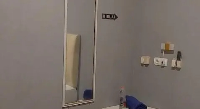 Deluxe Suite And Room
