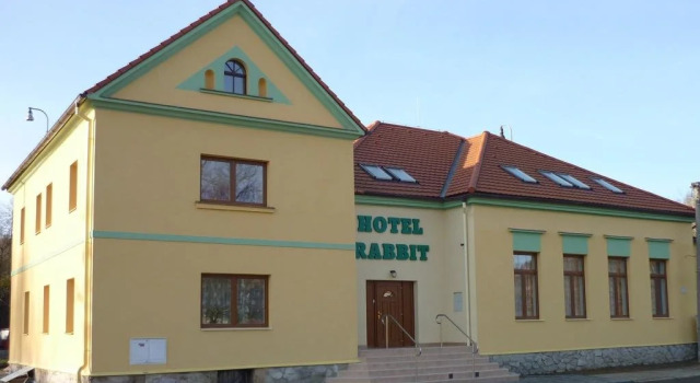 Hotel Rabbit, Rezervovat Hotel Levné hotely v Central Bohemia