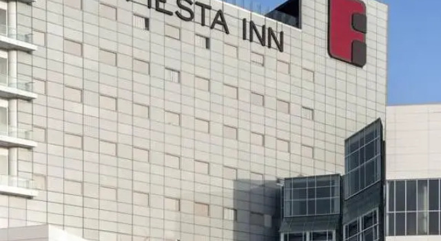 Кровать в общем номере Fiesta Inn Cancun Las Americas