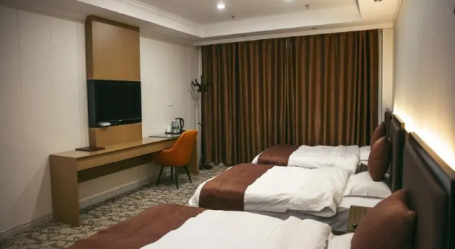 GreenTree Alliance Hotel Taizhou Jingjiang Dongxing Town Dongxing Avenue, Book Hotel Hotels in Taizhou with Parking, Parking