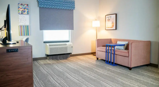 Люкс c 1 комнатой Hampton Inn Gonzales