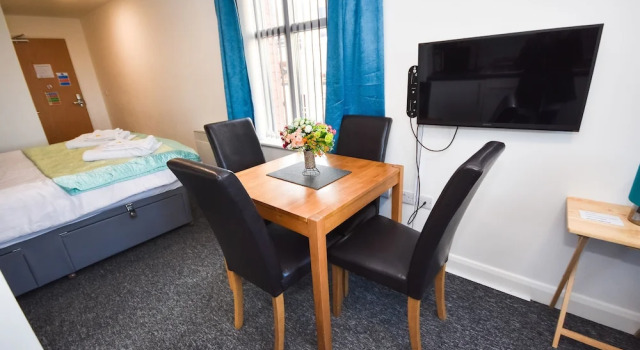 Lovely Modern Studio Apartment in Liverpool City, Забронировать Апартаменты/квартира Апартаменты Ливерпуля, рядом с Harold Cohen Library, Апартаменты/квартира