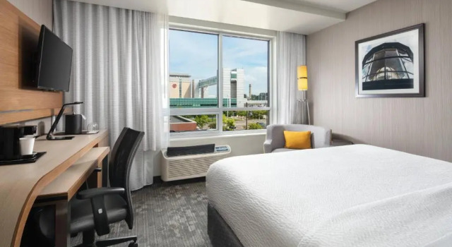 Двухместный номер Standard Courtyard by Marriott Erie Bayfront