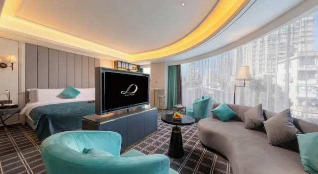 Люкс XANA Deluxe International Hotel Dongshankou Metro Station Branch