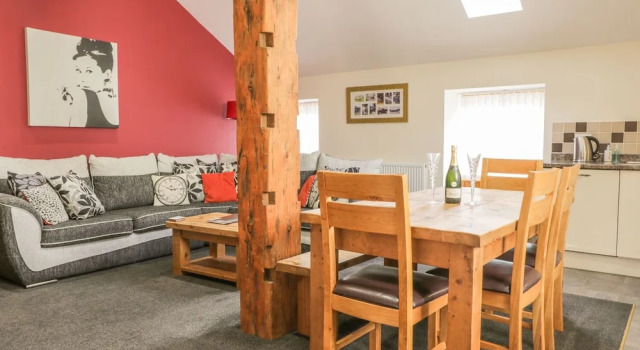 Little Byre Cottage, Забронировать Дом для отпуска Отели Северного Йоркшира с парковкой, Парковка