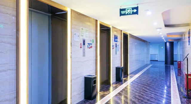 Pai Hotel Hangzhou Xiasha University South Wenhai Subway Station, Забронировать Отель Отели Цзянган с парковкой, Парковка