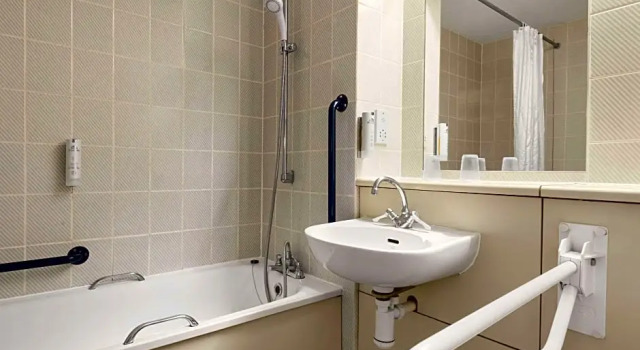 Одноместный номер Standard Days Inn by Wyndham Sedgemoor M5