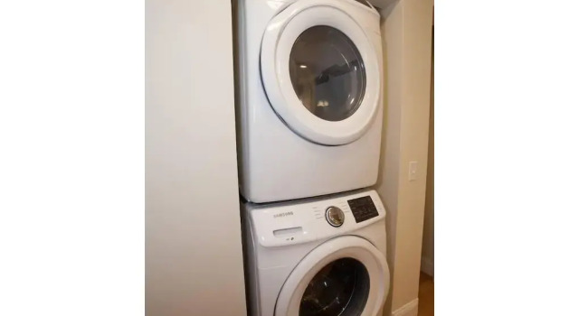 NEW 4 Bed 2 Full Bath Condo Near Back Bay