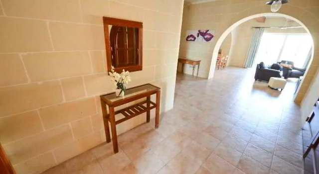 Villa Sophia, Varaa Villa Ghasri Gozo