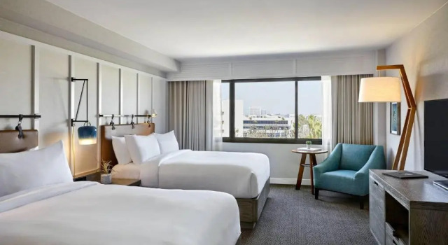 Номер Deluxe Westdrift Manhattan Beach, Autograph Collection