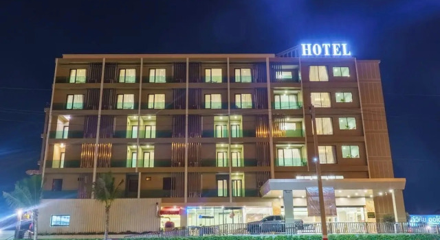 Sakhonburi Cozy Hotel, Забронировать Отель Самутсакхон 