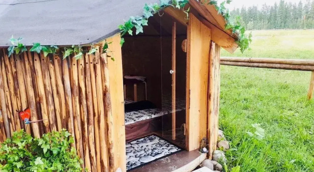 Cozy Cabin Retreat in Avesta, Rezerwuj Hotel Hotele w Svealand z parkingiem, Parking