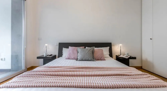 JOIVY Superb Flat For 4 W/Balcony Near Milano Centrale, Book Hotel Milan Lombardy