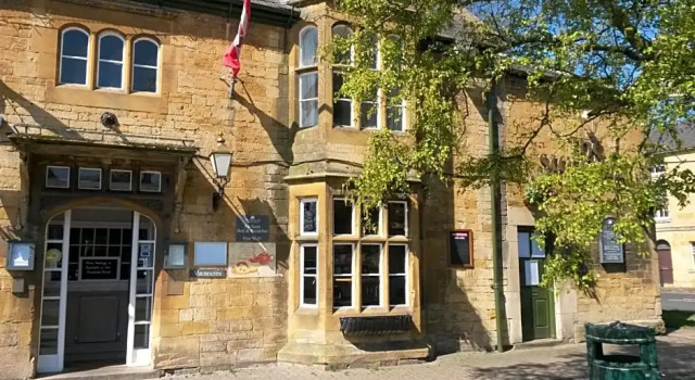 The Swan Inn, Забронировать Гостевой дом Мортон-ин-Марш Котсуолд