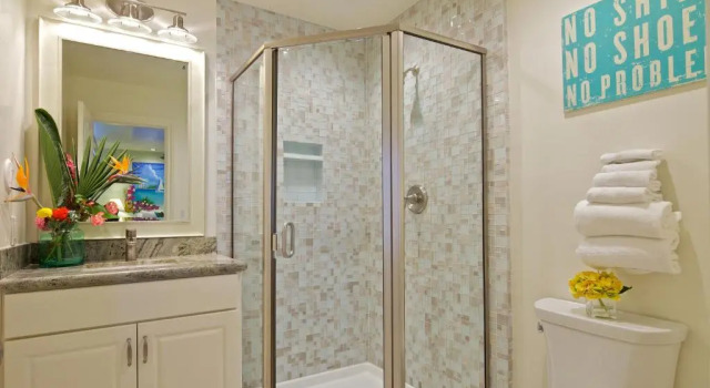 Полулюкс Deluxe Ocean Palms Beach Resort
