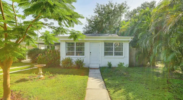Апартаменты 3 Mi to Dtwn Fort Myers: Apt w/ Outdoor Space