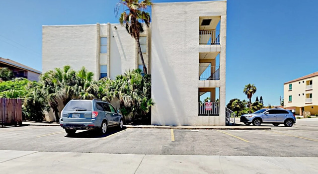 2BR Embassy #404 - 2 Br Condo