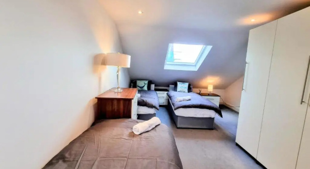 Коттедж с 3 комнатами Surbiton Luxury Garden House 19