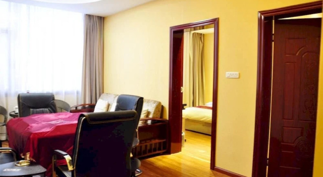 Guiyang Daqiao Business Hotel, Забронировать Отель Отели Хуаси с парковкой, Парковка