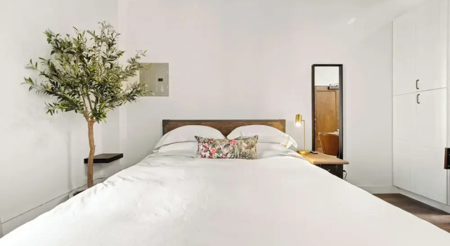 Студия Classic The Artifact Inn