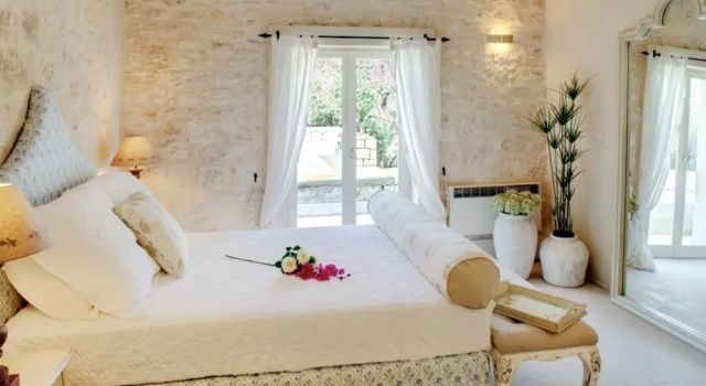 Kallista House - Beautifully Appointed 3 bed Villa, Prenota Villa Mpoikatika Grecia