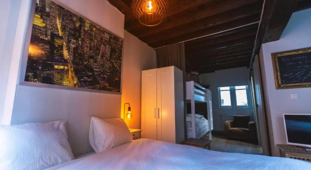 Двухместный люкс Deluxe B&B BedStarLine