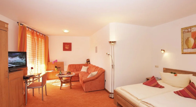 Одноместный номер Comfort с балконом Land- und Aktivhotel Altmühlaue