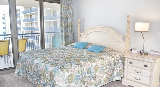 Brighton Tower 1909 3br 3ba Oceanfront 3 Bedroom Condo by RedAwning, Забронировать Отель Отели Южной Каролины с бассейном, Бассейн