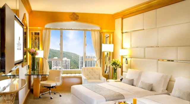 Четырёхместный номер семейный Отель Regal Hongkong