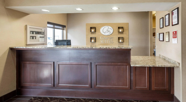 Comfort Suites Lincoln North