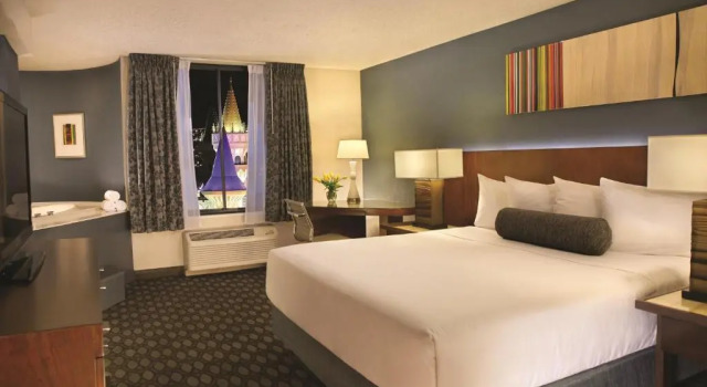 Двухместный номер Royal Tower Superior Excalibur Hotel & Casino