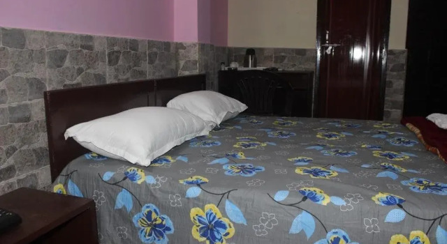 Hotel Kanishka
