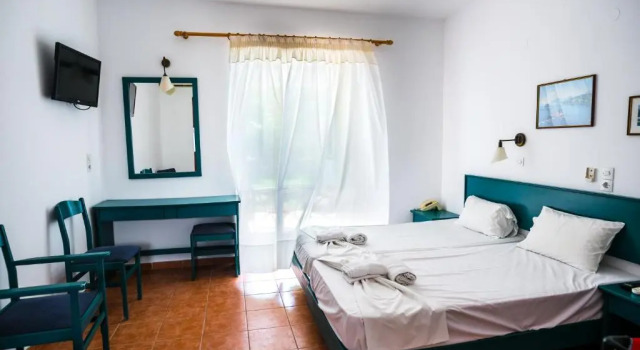 Бунгало Three Stars Beach Hotel
