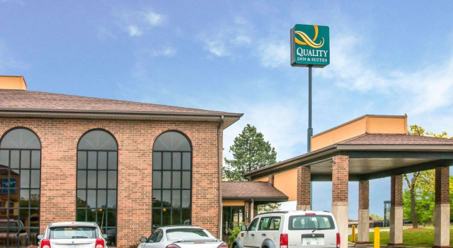 Quality Inn and Suites Airport, Брондау Қонақ үй Flint Мичиган