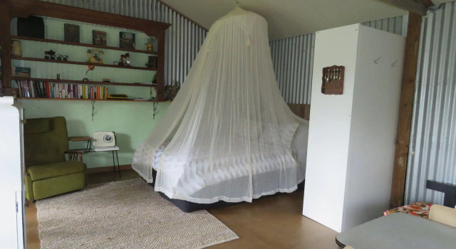 Fig Tree Retro Studio, Réserver Hôtel Hôtels à Tallebudgera avec parking, Parking