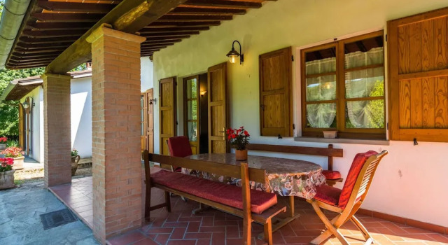 Коттедж Farmhouse in Tuscany With Panoramic Pool