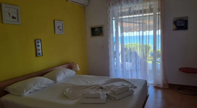 Corfu Glyfada Menigos Resort 49, Забронировать Курортный отель Отели периферии Ионических островов с парковкой, Парковка