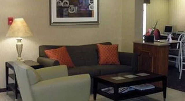 Люкс c 1 комнатой Comfort Inn & Suites Dayton Northwest - Englewood