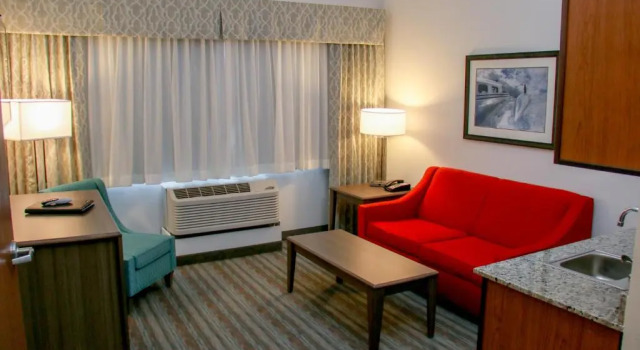 Люкс Holiday Inn & Suites Denver Tech Center-Centennial by IHG