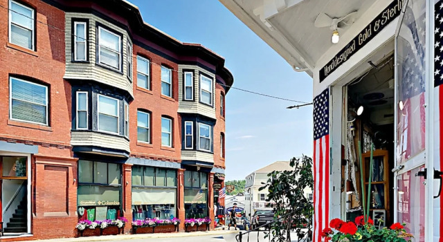 4 Commercial St Admirals Quarters Apts by RedAwning, Reserva ahora Apartamento Boothbay Harbor 