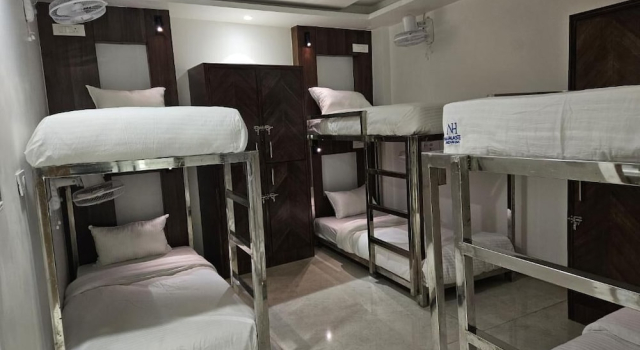 Кровать в общем номере Hotel Namaste Hindustan