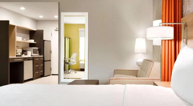Номер Standard Home2 Suites by Hilton Houston Webster