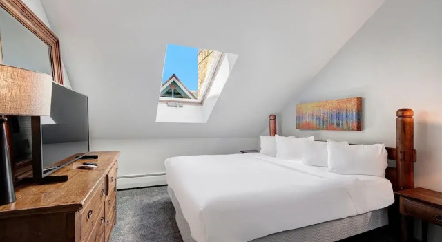 Steps to Mountain & Main St- 1 Bedroom 1 Condo, Забронировать Апартаменты/квартира Брекенридж Горнолыжный курорт Вейл, рядом с Пик 8 Супер-Коннект