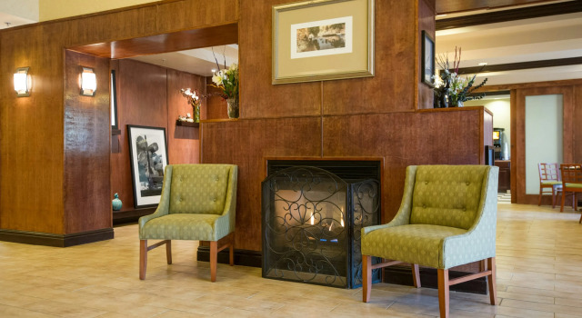 Hampton Inn Brattleboro, 예약 호텔 브레틀보로 버몬트
