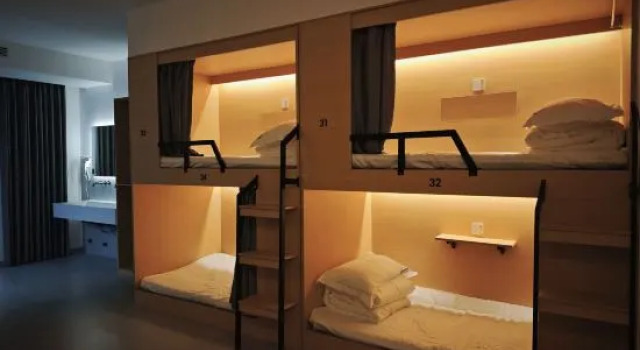 Кровать в общем номере (мужской номер) Mugen Town Residence