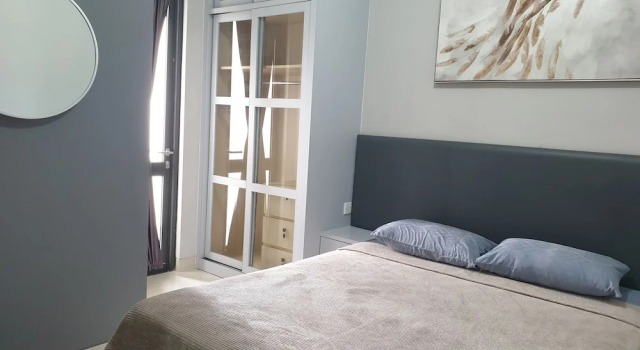 Апартаменты Classic с 2 комнатами с балконом и с видом на море CozyHomes at One Residence Batam