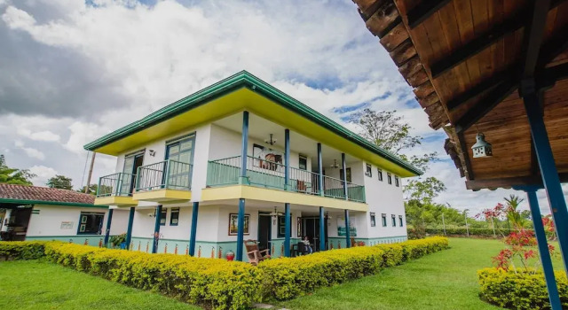 Finca Hotel Araucaria Del Rio, Rezerwuj Hotel Quimbaya 