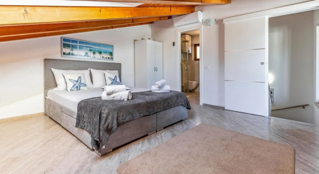 Gorgeous Home In Banjole, Забронировать Отель Отели Баньоле 3 звезды, 3*